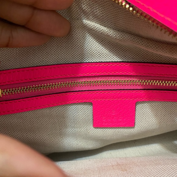 Gucci Floral Crossbody Bag - Picture 7 of 10